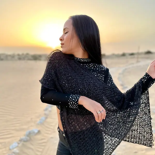 Maya Fourteen, retrato al atardecer en el desierto